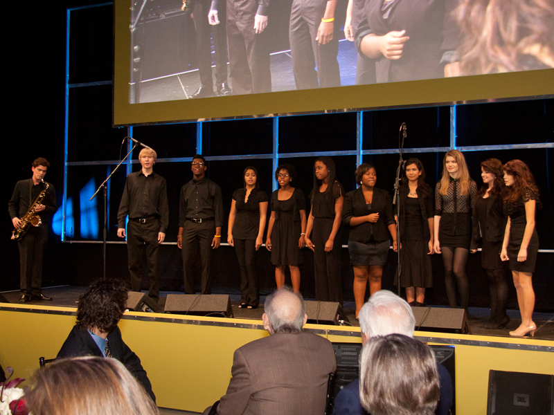 The Jazz Singers from Booker T. Washington High School perform the theme song from Sesame Street. 